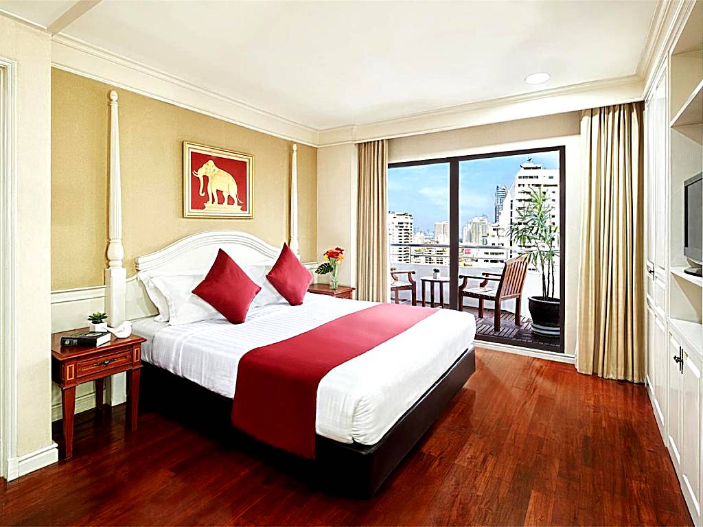 Centre Point Sukhumvit 10 - SHA Extra Plus: One-Bedroom Balcony Suite