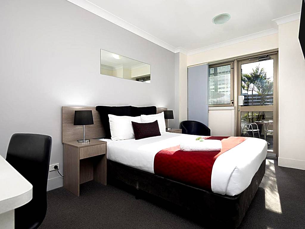George Williams Hotel: Queen Room with Terrace - single occupancy