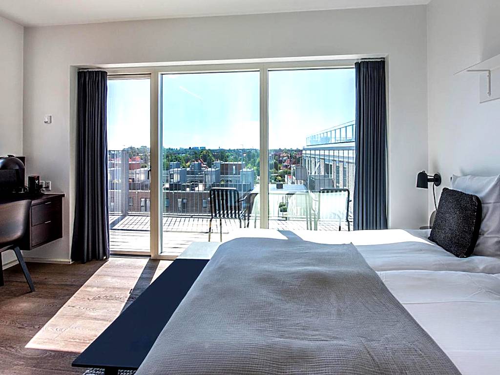 CPH Studio Hotel: Superior Double Room with Balcony