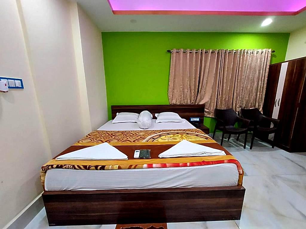 ICONIC Hotel Digha: Deluxe Double Room with Balcony