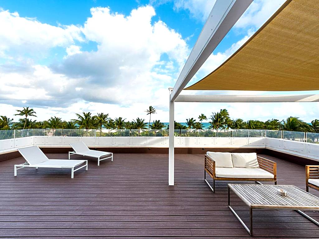 Penguin Hotel: Ocean Front Room King Bed with Terrace  (Miami Beach) 