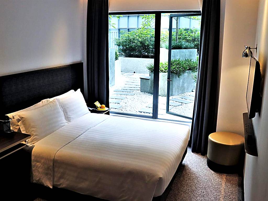 Camlux Hotel: Garden room with balcony