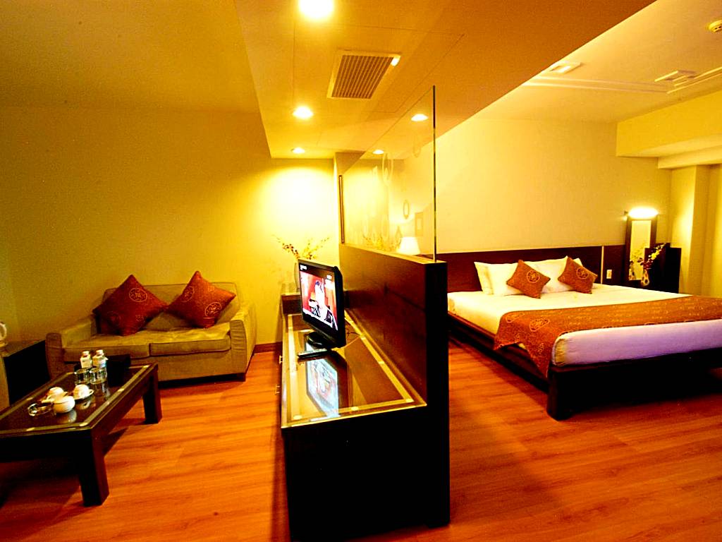 Asia Paradise Hotel: Junior Suite