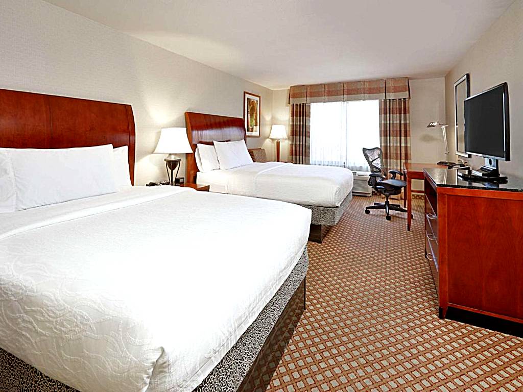 Hilton Garden Inn San Diego Del Mar: Queen Room with Two Queen Beds with Balcony