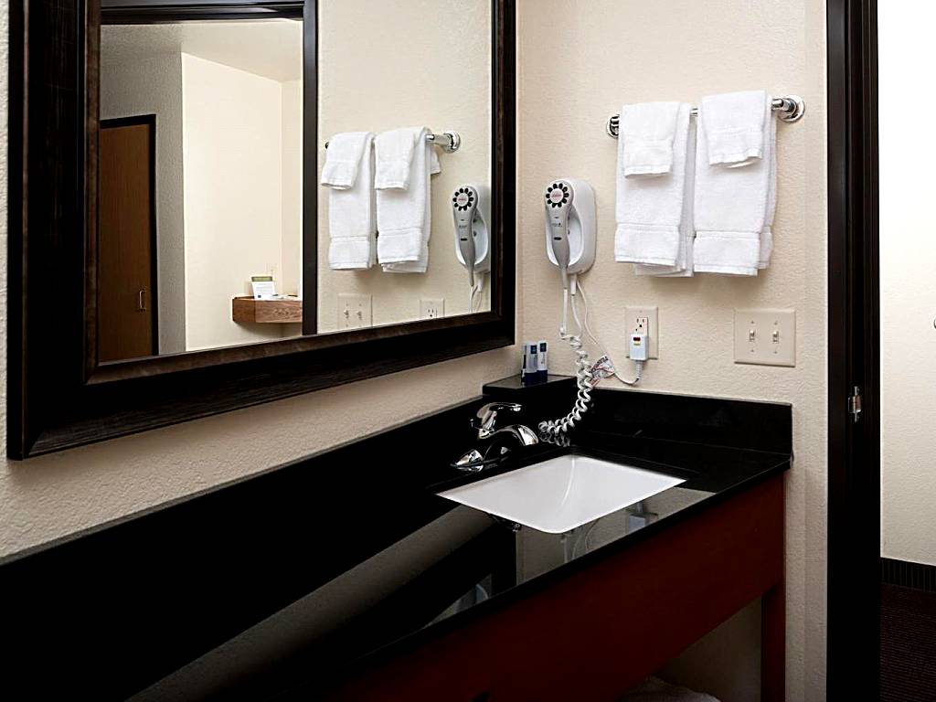 AmericInn by Wyndham Belle Fourche: Deluxe King Room - Non-Smoking (Belle Fourche) 