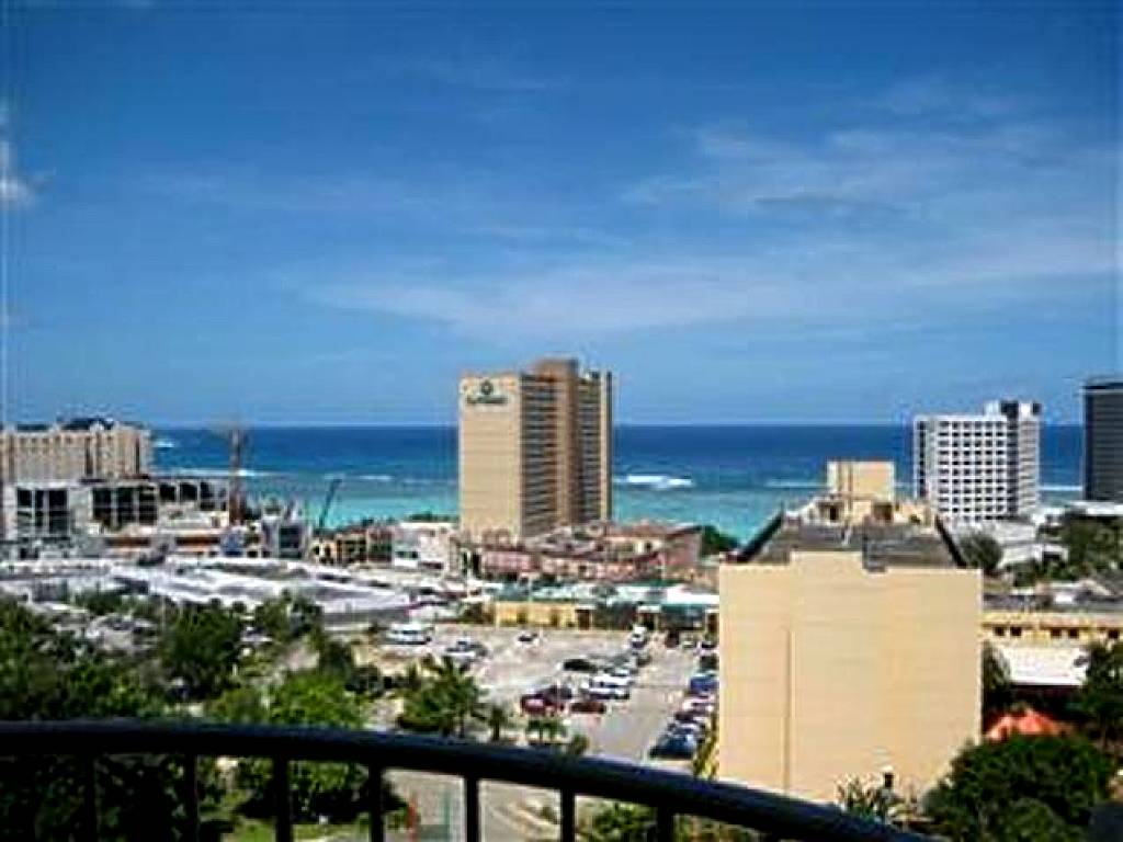 Tumon Bay Capital Hotel: Deluxe Double or Twin Room with Ocean View