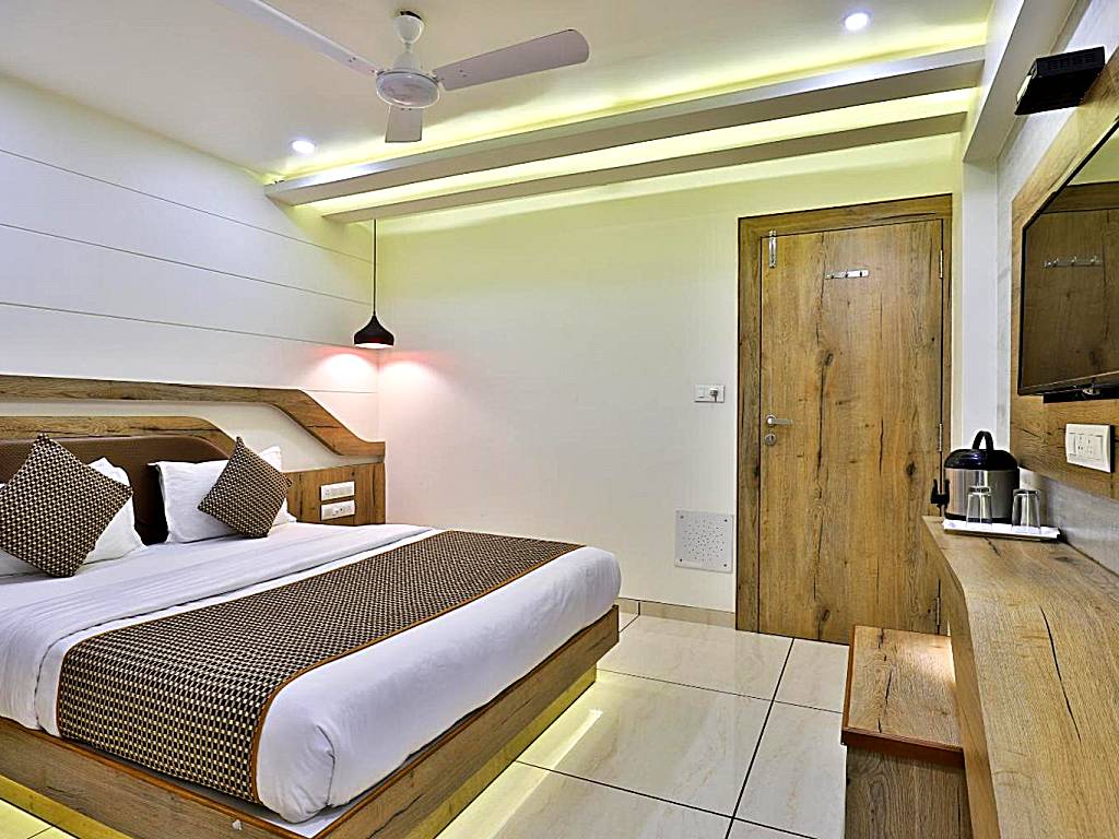 Hotel Pearl: Super Deluxe Double Room - single occupancy