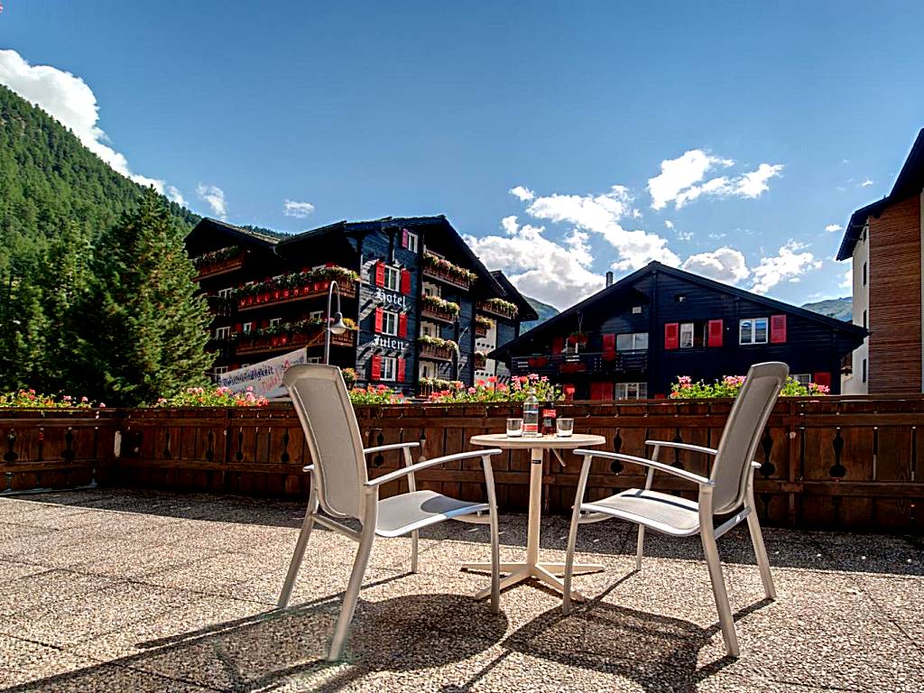 Hotel Astoria: Double Room (Zermatt) 